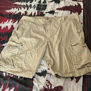 Old Navy Men's Khaki Cargo Shorts